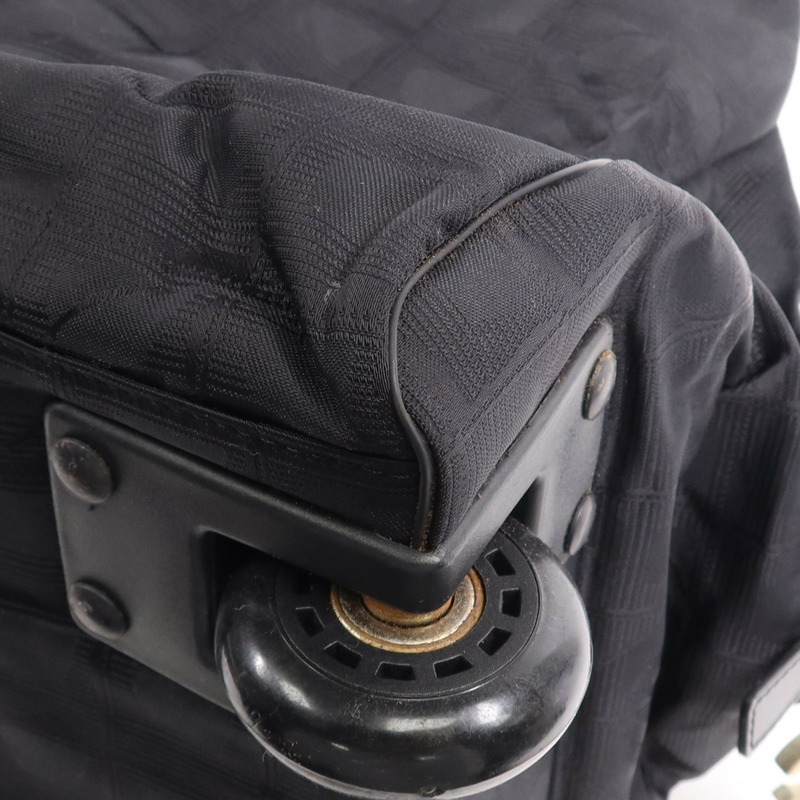 CHANEL 尼龍Carry Bag銀扣手挽袋-4