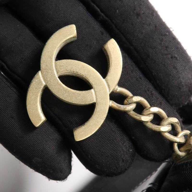 CHANEL 尼龍Carry Bag銀扣手挽袋-8