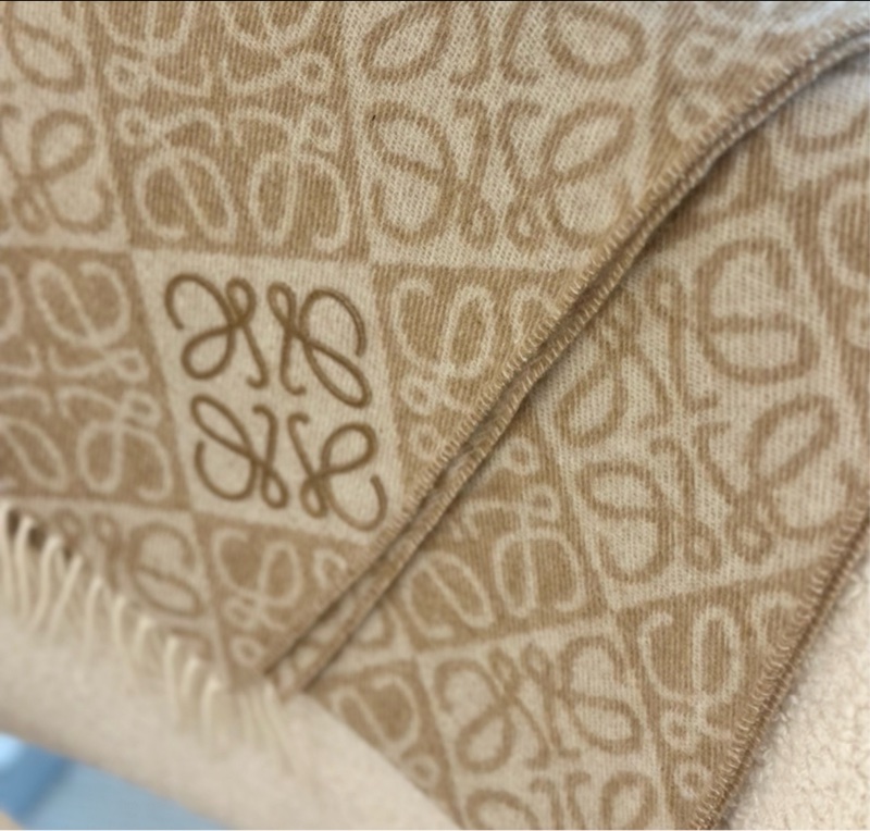 【全🆕】LOEWE Anagram scarf 羊絨羊毛頸巾奶茶色 米色-3