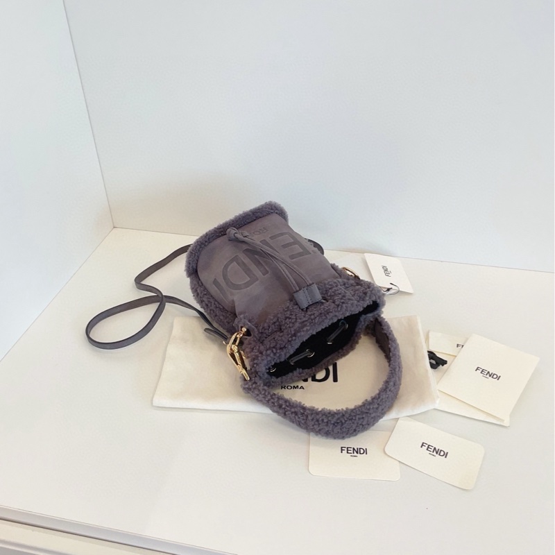 【閒置品🆕】Fendi Mon Tresor灰色泰迪羊羔毛毛兩用小水桶包 手提單肩包-3