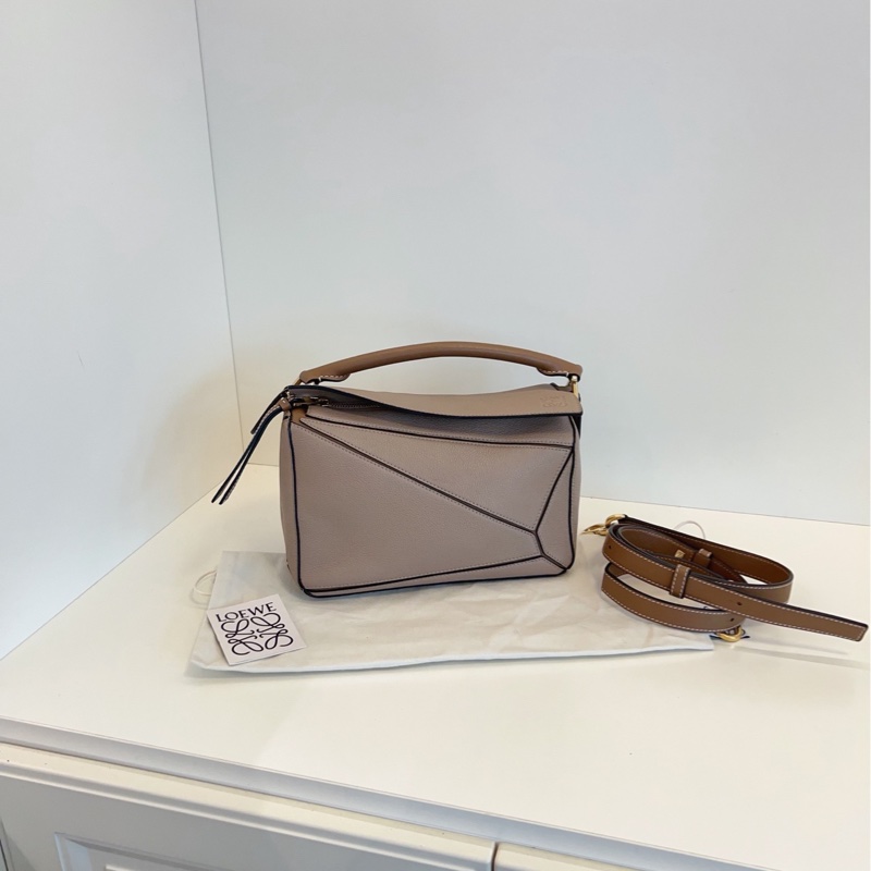 【99新🆕】Loewe Puzzle百變幾何包 沙色小號手提包 斜挎包 單肩包-0