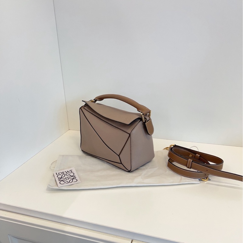 【99新🆕】Loewe Puzzle百變幾何包 沙色小號手提包 斜挎包 單肩包-2
