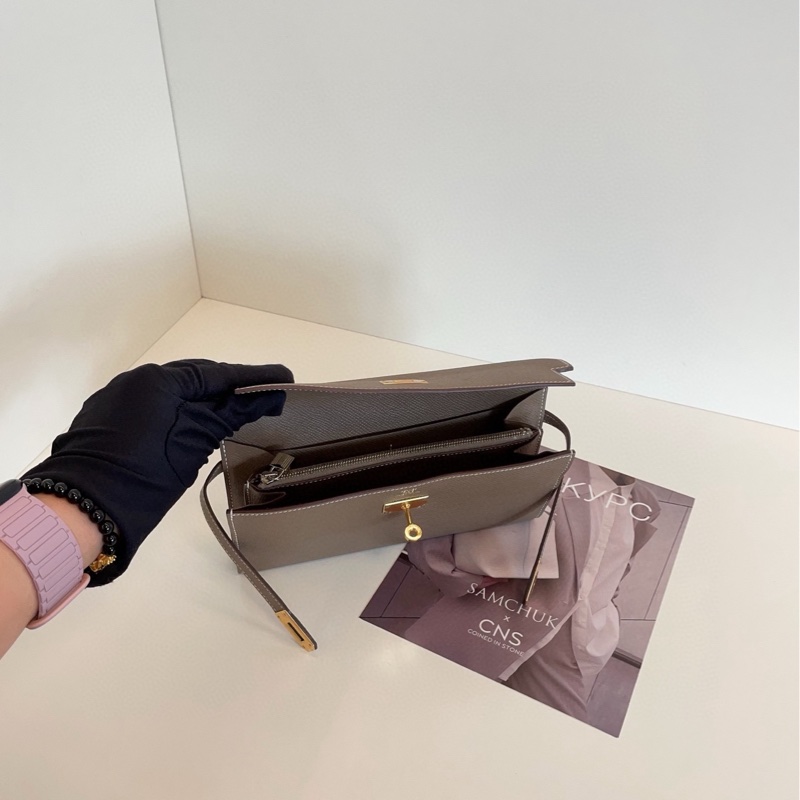 【99新閒置🆕】Hermes 大象灰金扣Kelly Long長錢夾子斜挎包-6