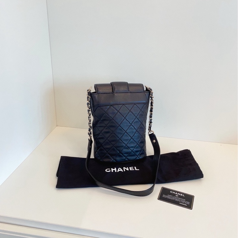 【98新以上未使用品🆕】Chanel 黑金 牛皮 水桶 薯條單肩斜挎包-1