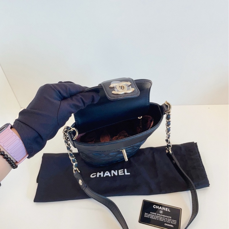 【98新以上未使用品🆕】Chanel 黑金 牛皮 水桶 薯條單肩斜挎包-5