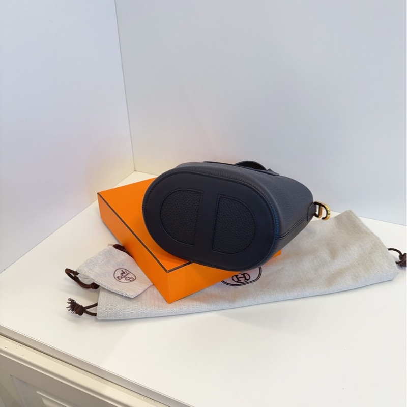 【閒置🆕】Hermes in the loop黑色 金扣 豬鼻子菜籃子手提包-5