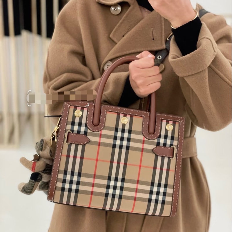 Burberry經典格紋Title泰爾勒托特包-1