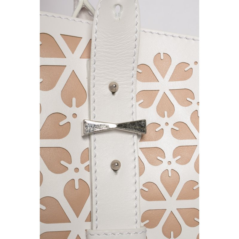 ALEXANDER MCQUEEN 鏤空小牛皮Legend托特包-13