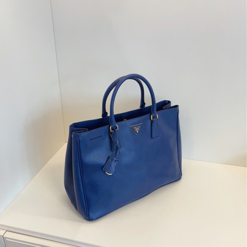 【98新🆕】Prada 藍金 十字紋牛皮殺手包 手提款 大經典一枚-6