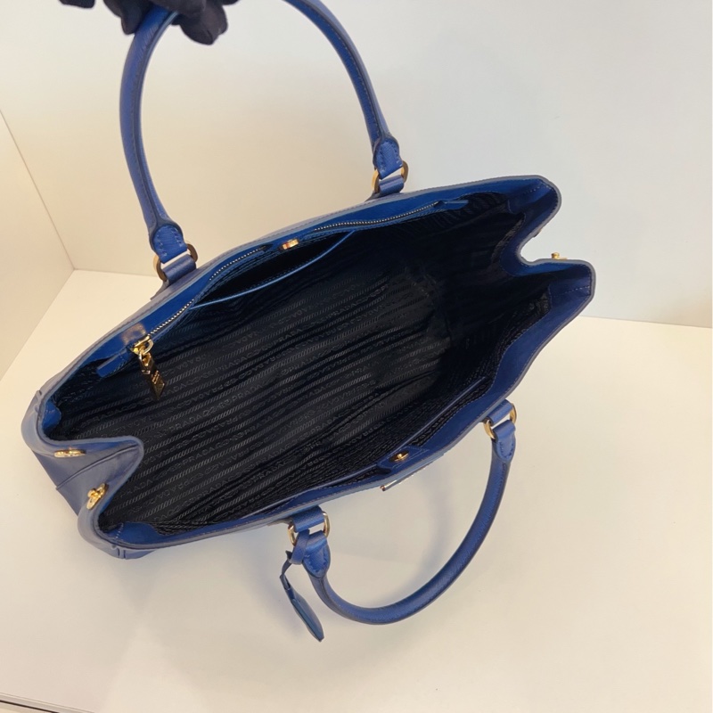 【98新🆕】Prada 藍金 十字紋牛皮殺手包 手提款 大經典一枚-7