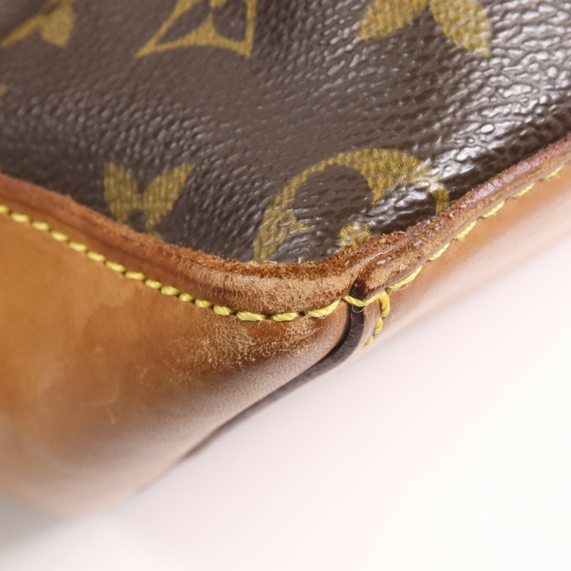 LOUIS VUITTON Monogram Cabas Mezzo金扣肩背袋-5