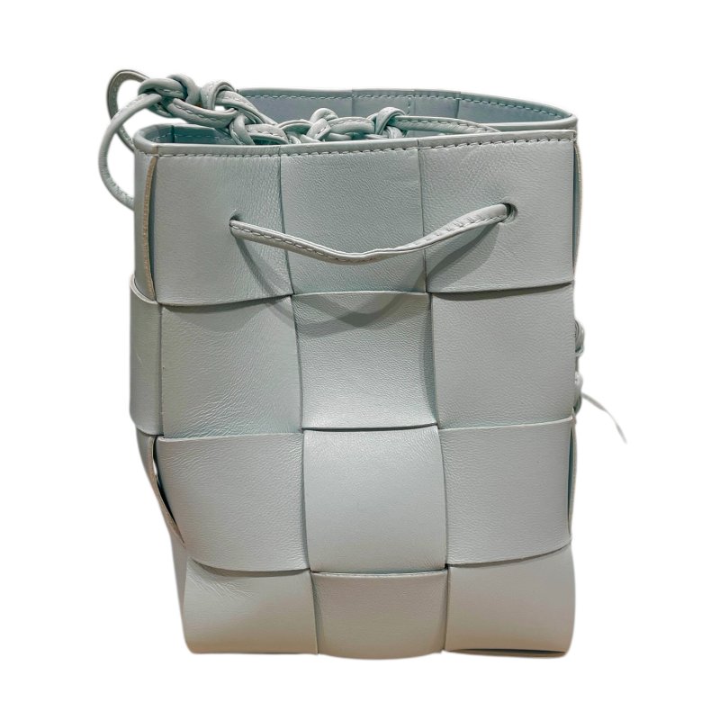 BOTTEGA VENETA 寶緹嘉 CASSETTE 粗皮革編織 皮革 方形水桶包 水藍色-0