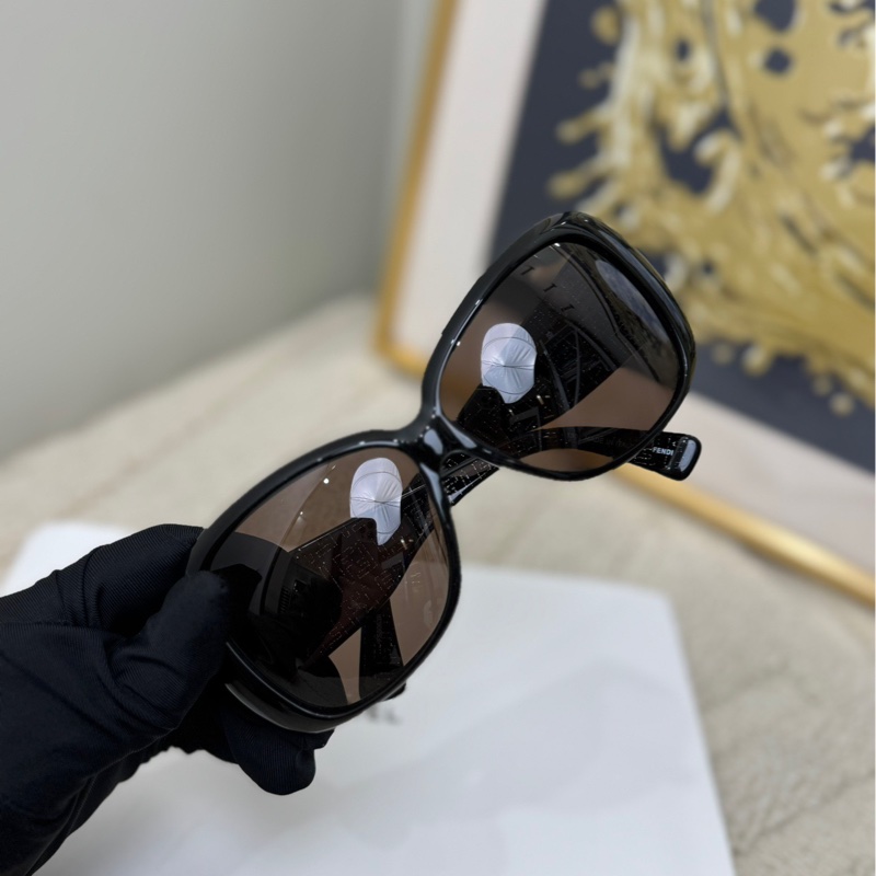 🖤Fendi 太陽鏡 墨鏡-1