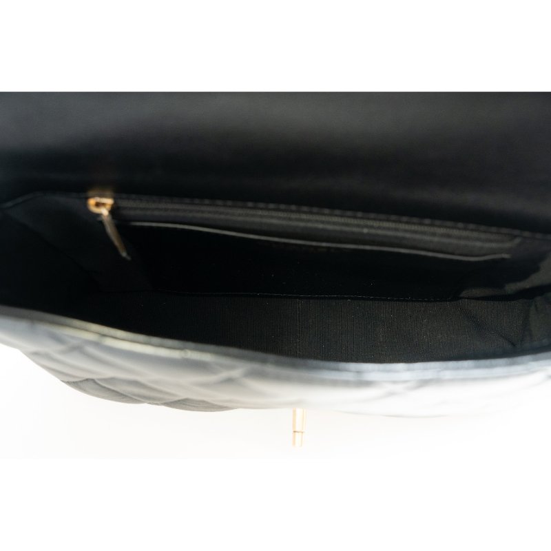 CHANEL香奈兒CC Funky Town外縫線羊皮翻蓋包-4