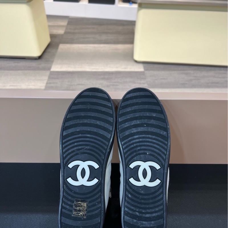 閑置Chanel香奈兒38碼黑白熊貓色系帶拉鏈休閑高幫鞋-12