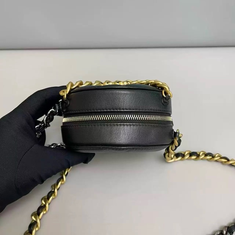 全套配件吊牌!Chanel 香奈兒 19bag 圓餅包 黑金 保卡款-3