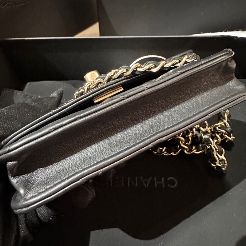🌷閒置新帶膜！Chanel 香奈兒 trendy cc 橫版 黑金 羊皮 保卡款-2