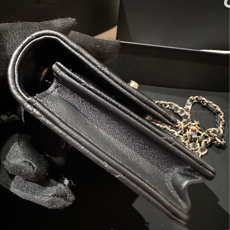 🌷閒置新帶膜！Chanel 香奈兒 trendy cc 橫版 黑金 羊皮 保卡款-3