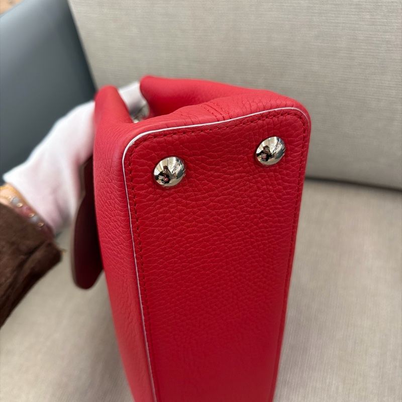 LV Capucines BB 紅三拼色手提兩用包 閒置新❤️-9