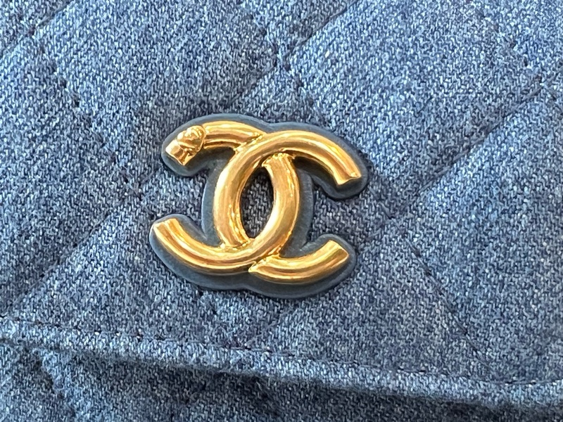 Chanel小香香奈兒牛仔布皮穿鏈斜背包（全新）-1