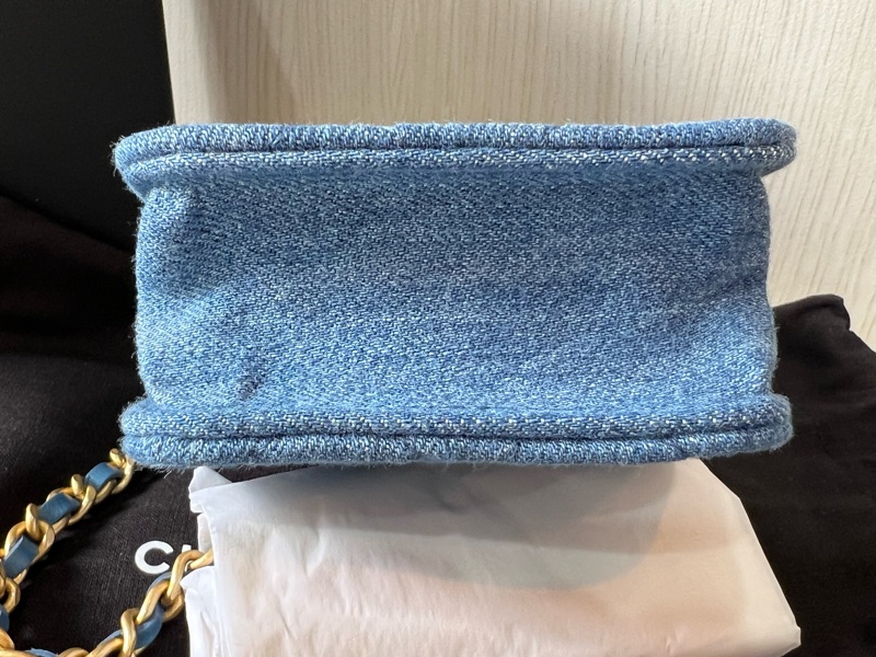 Chanel小香香奈兒牛仔布皮穿鏈斜背包（全新）-6