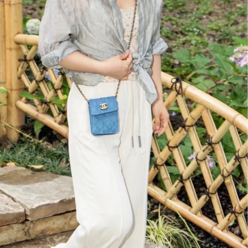 Chanel小香 香奈兒 牛仔布 金釦 皮穿鏈斜背包(全新)-9