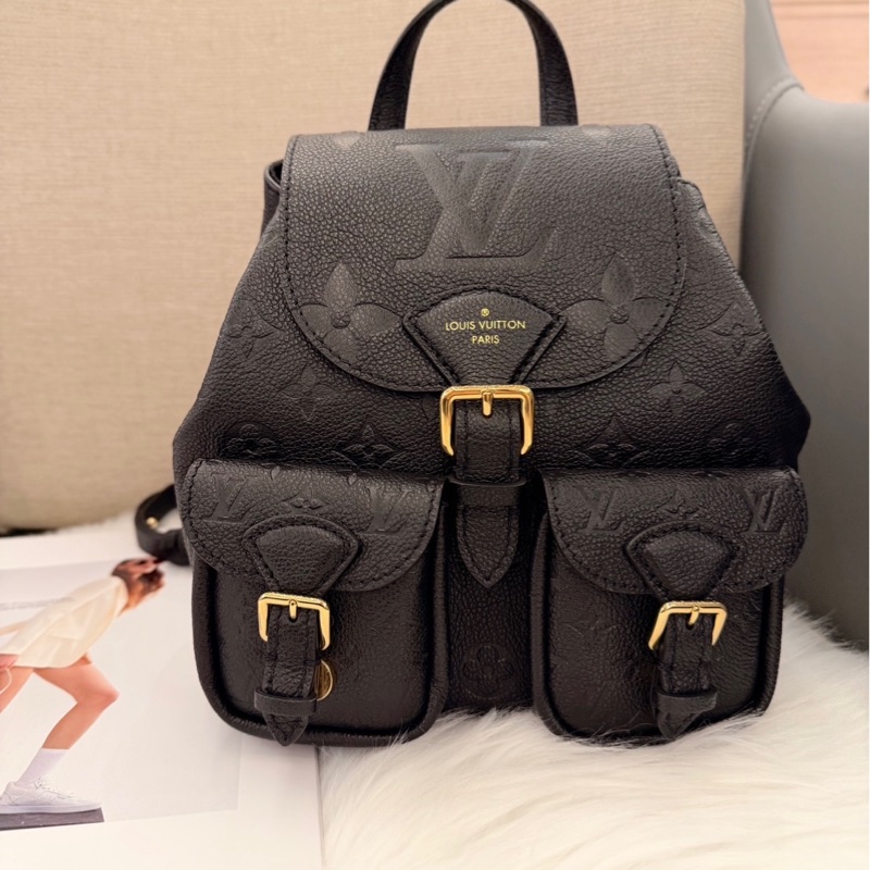 LV Backup 黑壓紋鏈條後背包-0