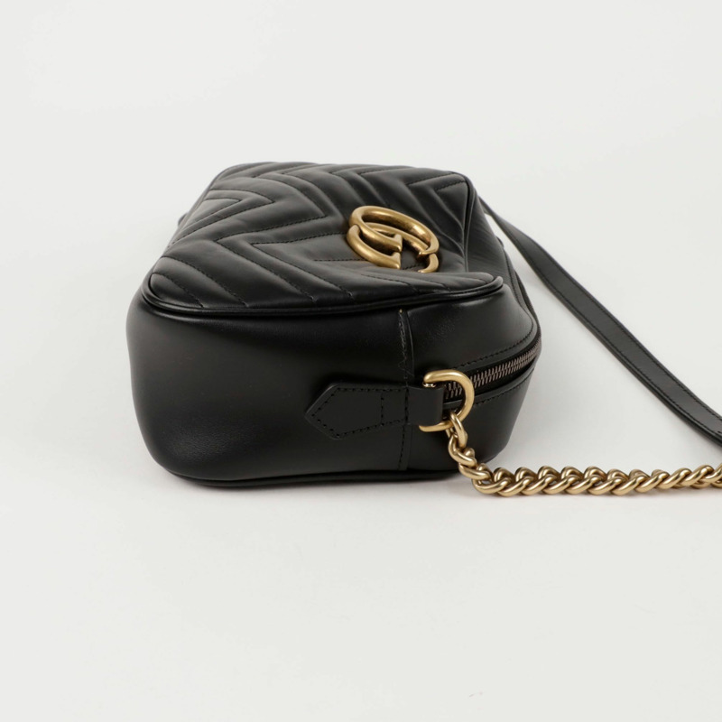 GUCCI 小號 Marmont 馬特拉塞凸紋斜背包 447632-5