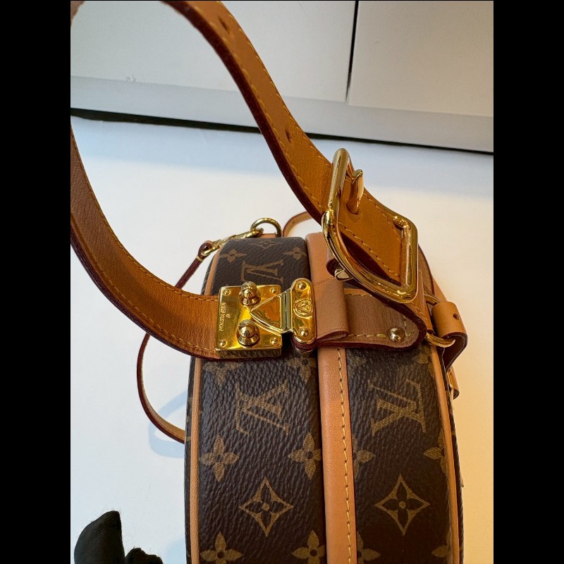 LV 老花金釦圓餅包 小帽盒包 M 43514-16