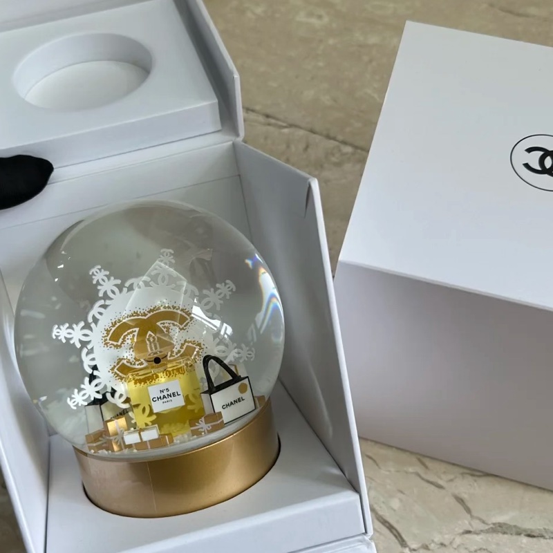 CHANEL 水晶球雪花❄️擺件-全新聖誕禮物🎄-5