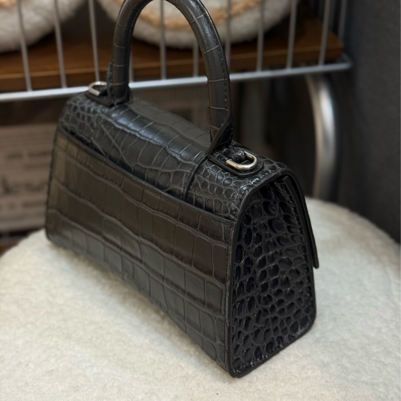 BALENCIAGA Hourglass  鱷魚壓紋沙漏包 XS 黑灰色-3