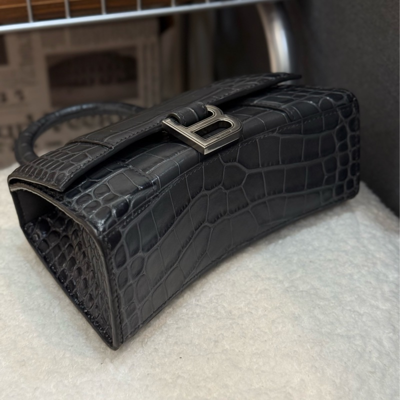 BALENCIAGA Hourglass  鱷魚壓紋沙漏包 XS 黑灰色-4
