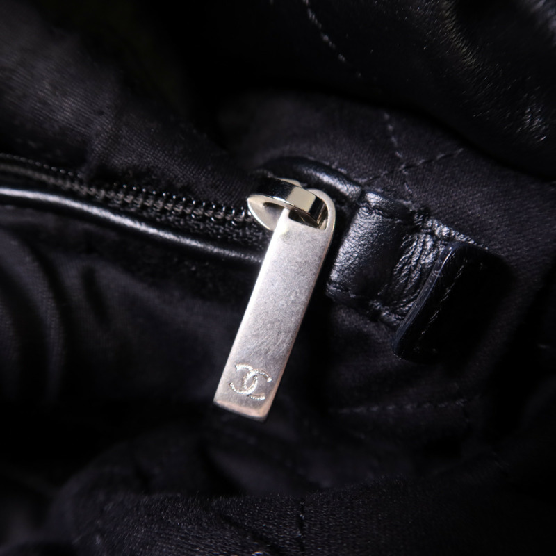 CHANEL 牛皮皮革Chanel 22 Small金扣鏈帶肩背袋-11