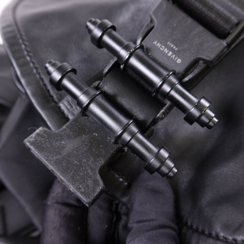 GIVENCHY 牛皮皮革Obsedia Backpack銀扣背包-10