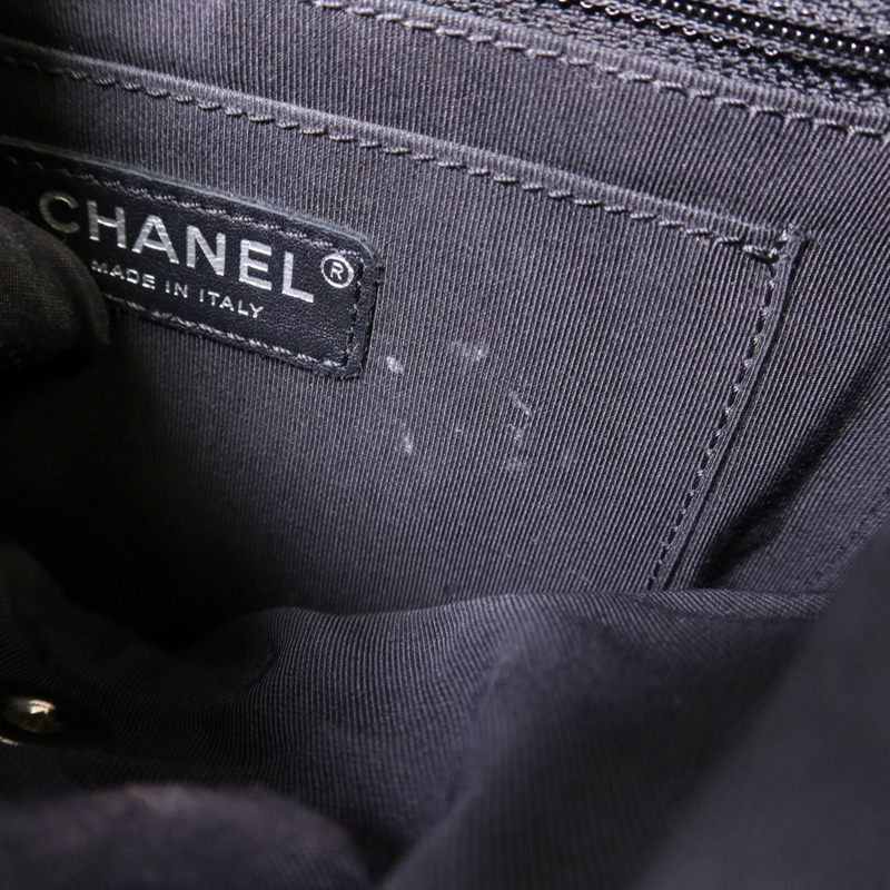 CHANEL 羊皮皮革Backpack銀扣背包-17