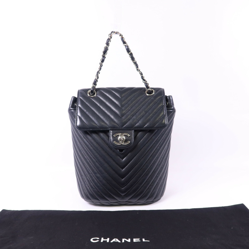 CHANEL 羊皮皮革Backpack銀扣背包-21