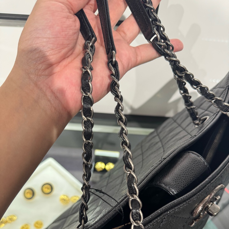 上架中🔑Chanel黑荔枝紋仿舊釦雙鏈托特包-16