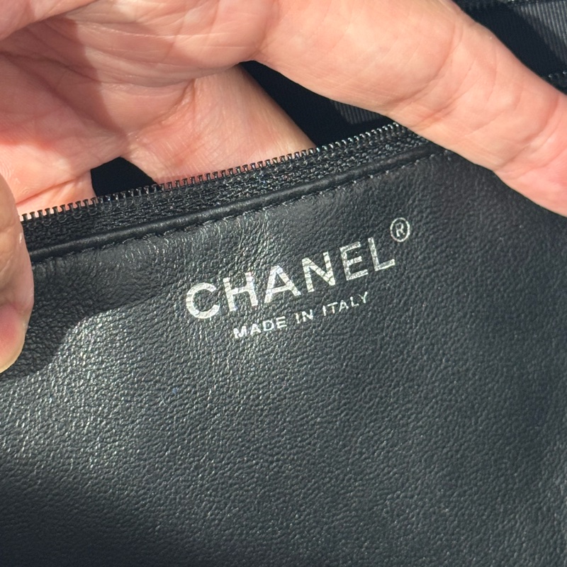 上架中🔑Chanel黑荔枝紋仿舊釦雙鏈托特包-20