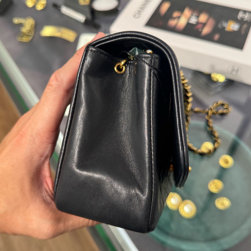 上架中🔑Chanel vintage coco Diana黛妃口蓋鏈包22cm-14