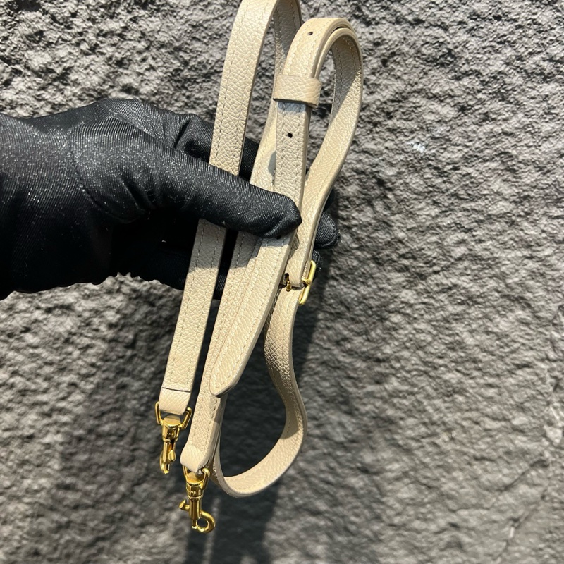 🌷有購證!Celine鯰魚包 nano 奶茶色-5