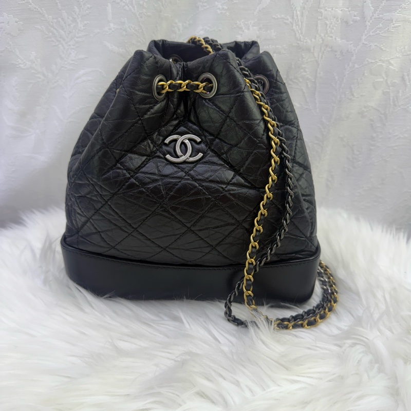 Chanel Gabrielle drawstring 黑復刻牛皮流浪後背包 芯片款-6