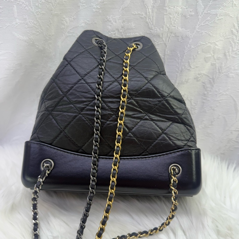 Chanel Gabrielle drawstring 黑復刻牛皮流浪後背包 芯片款-9