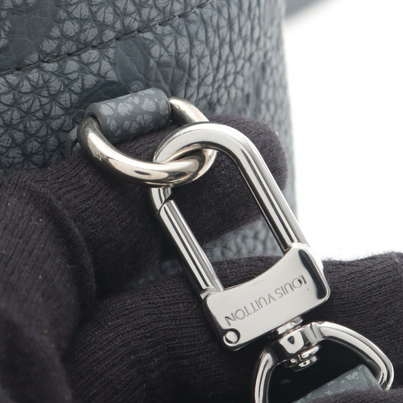 路易威登 Chalk Pouch 單肩包 M81572 Taurillon 皮革 灰色 二手 男士-7