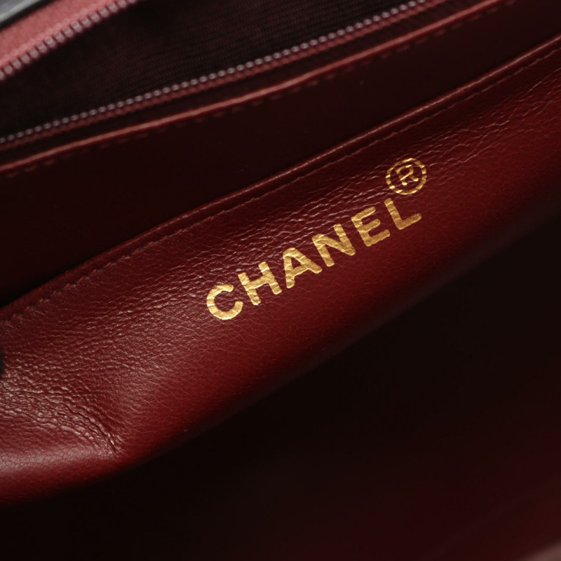 香奈兒 Jumbo Matelasse 單翻蓋鏈條肩背包，羊皮材質，黑色，二手 CC-3