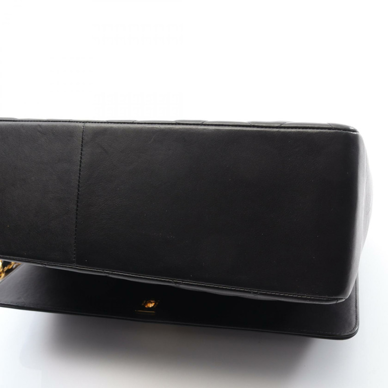 香奈兒 Jumbo Matelasse 單翻蓋鏈條肩背包，羊皮材質，黑色，二手 CC-9