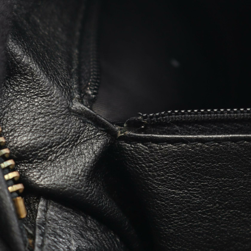 香奈兒 V 字形縫線鏈條單肩背包，羊皮材質，黑色，二手，斜背包，金色五金-5