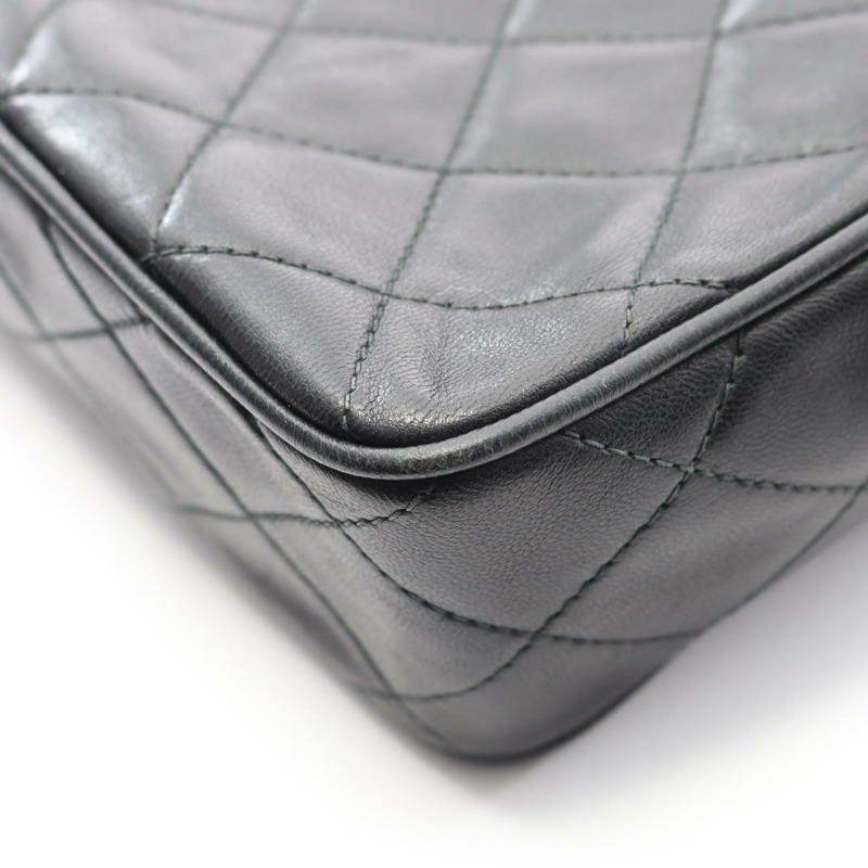 香奈兒 (CHANEL) 絎縫鏈條單肩包，羊皮材質，黑色，二手，女士款，金色五金-7