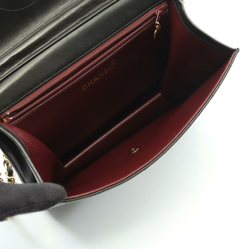 香奈兒 (CHANEL) Matelasse 單蓋肩背包，羊皮材質，黑色，二手，金色五金，CC-2