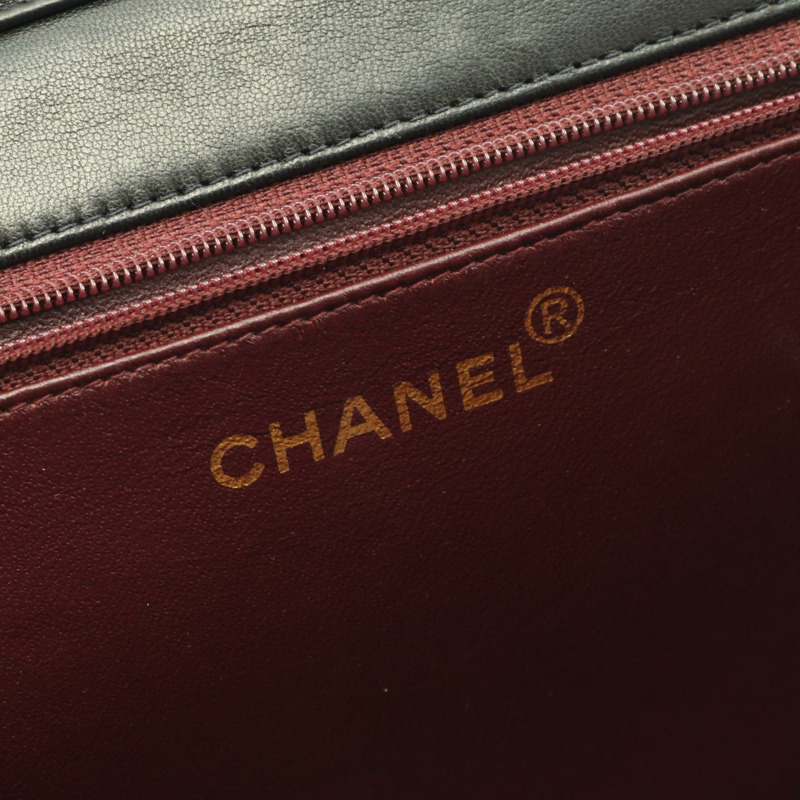 香奈兒 (CHANEL) Matelasse 單蓋肩背包，羊皮材質，黑色，二手，金色五金，CC-3