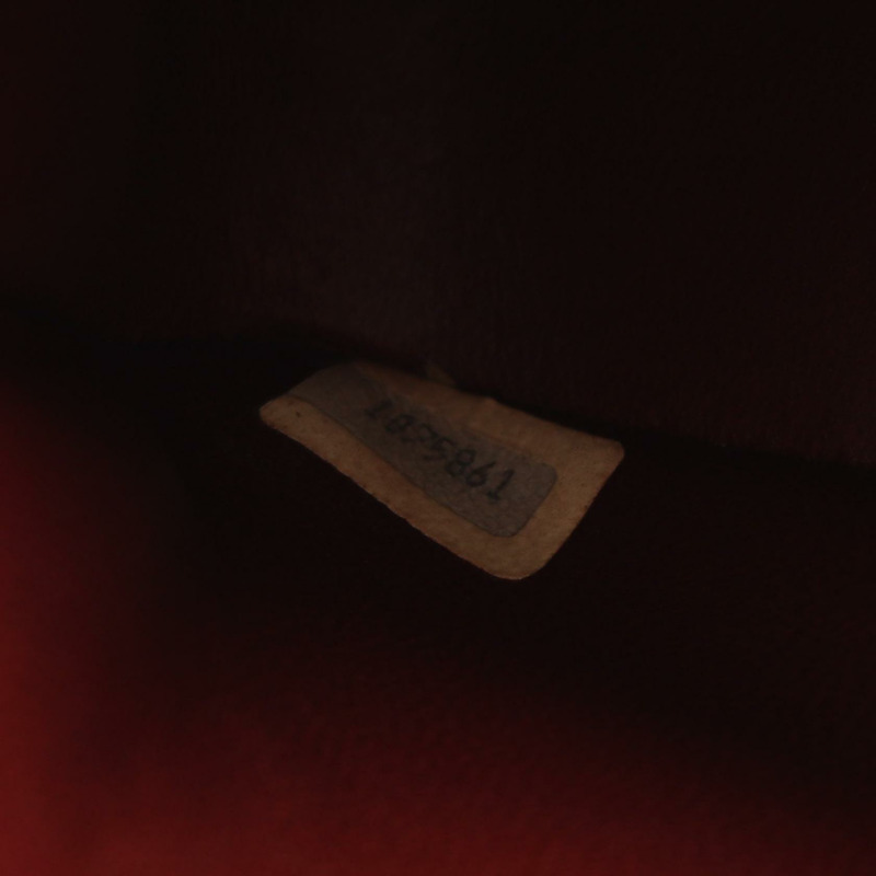 香奈兒 (CHANEL) 迷你絎縫 20 鏈條肩背包，羊皮材質，黑色，二手，金色五金 CC-4